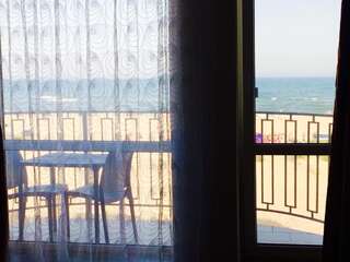 Отель Hotel Golden Beach Затока Двухместный номер Делюкс с 2 отдельными кроватями и видом на море-1